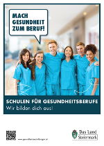 Bild der ersten Seite des Folders Zeit für Pflege, es zeigt einen Mann der in der Pflege arbeitet.