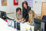 v.l.: Daniela Candussi BScN, MSc, HR Dr. Karin Pesl-Ulm, Astrid Ahne © Land Steiermark/Binder