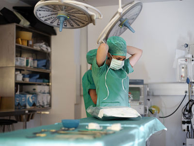 Als OTA kannst du u.a. in den verschiedensten Operationsbereichen aller chirurgischen Fachgebiete arbeiten.